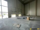 Warehouses to let in Skladišna hala - 6000m2, Krnješevci