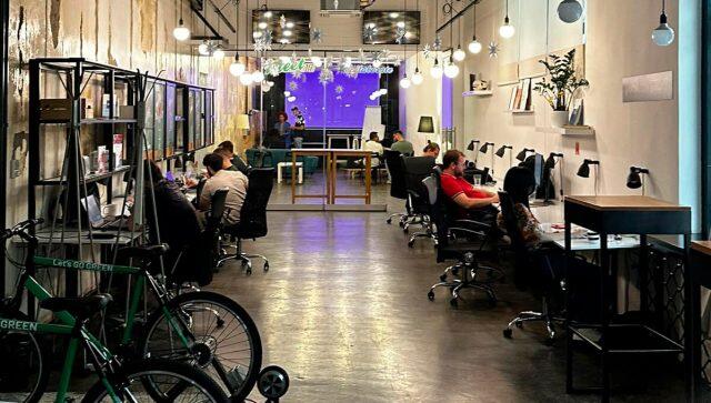 Habovi sve popularniji: Ko i zbog čega radi u coworking prostorima?