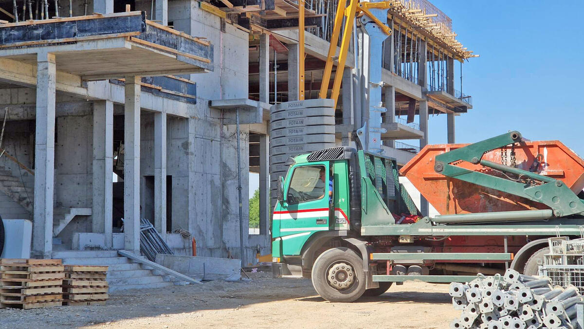 KVADRATI RASPRODATI ZA 7 MINUTA: Stižu li nove prilike za one koji se interesuju za grupno ulaganje u nekretnine?