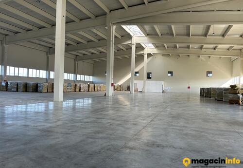 Warehouses to let in Poslovno-skladisni objekat Simanovci